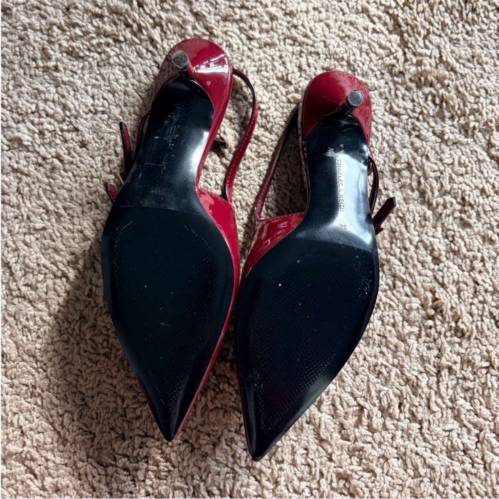 Charles & Keith Burgundy Slingback Kitten Heels Sz6 Elegant Everyday Nightwear - Picture 2 of 7